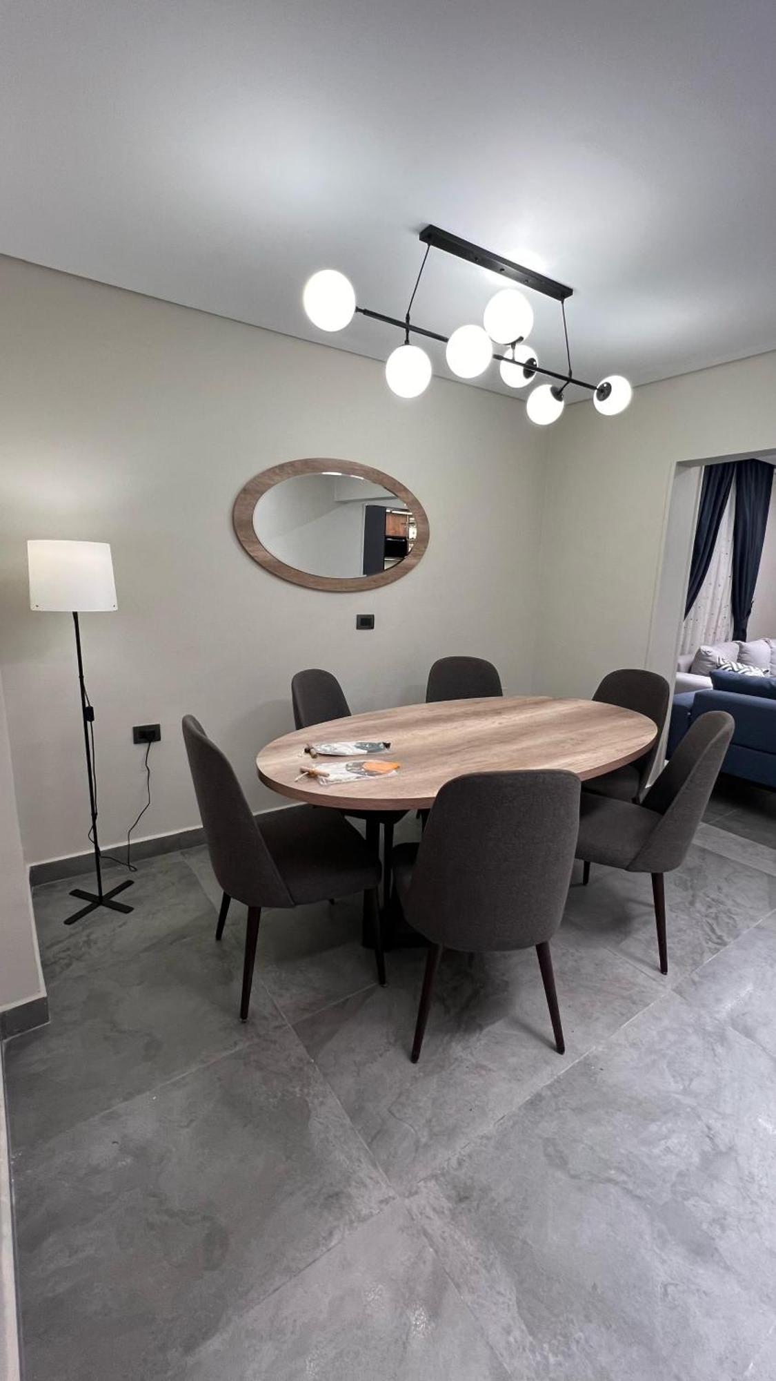 Luxury Apartment El Mohandessen 카이로 외부 사진