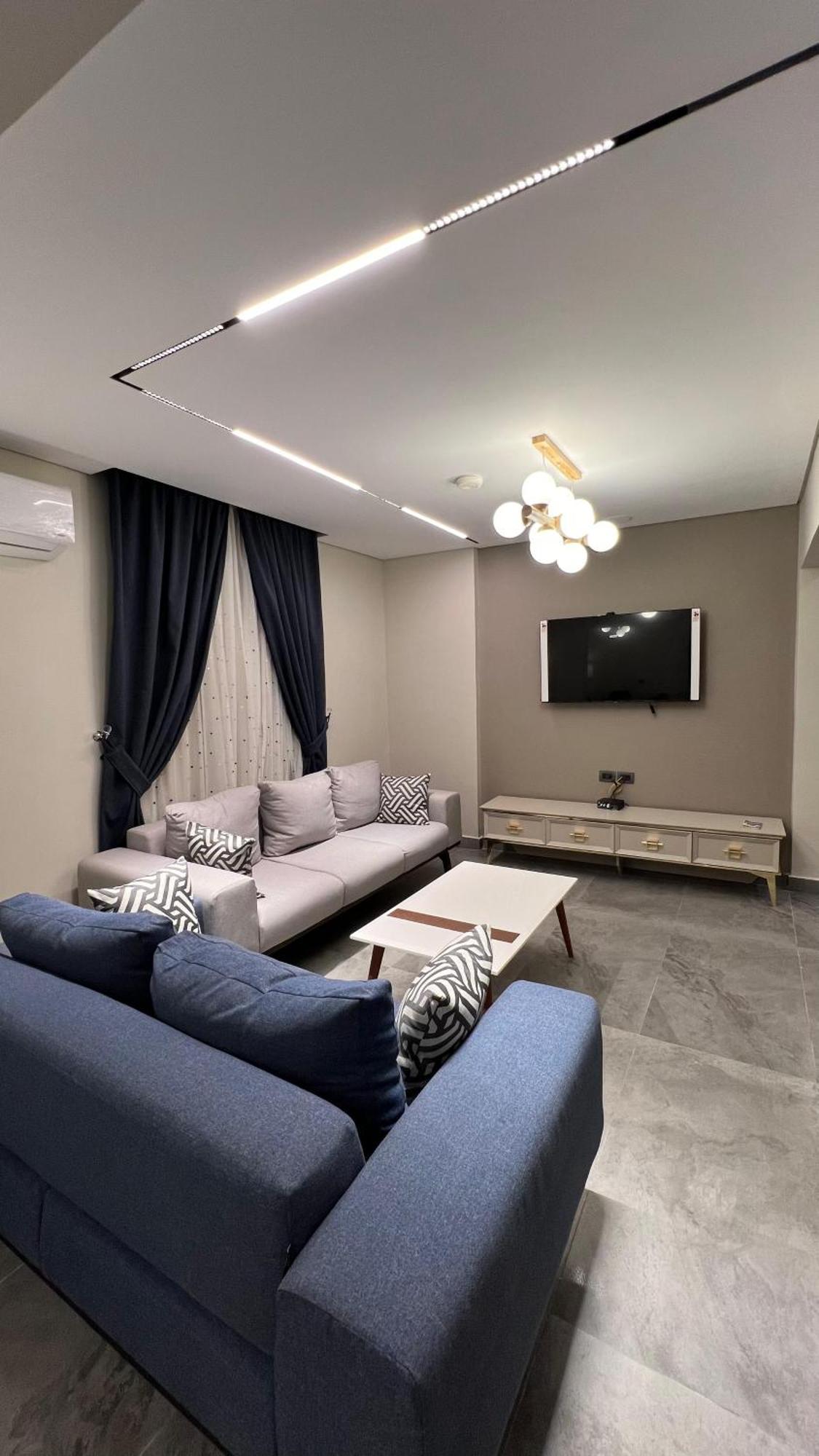 Luxury Apartment El Mohandessen 카이로 외부 사진