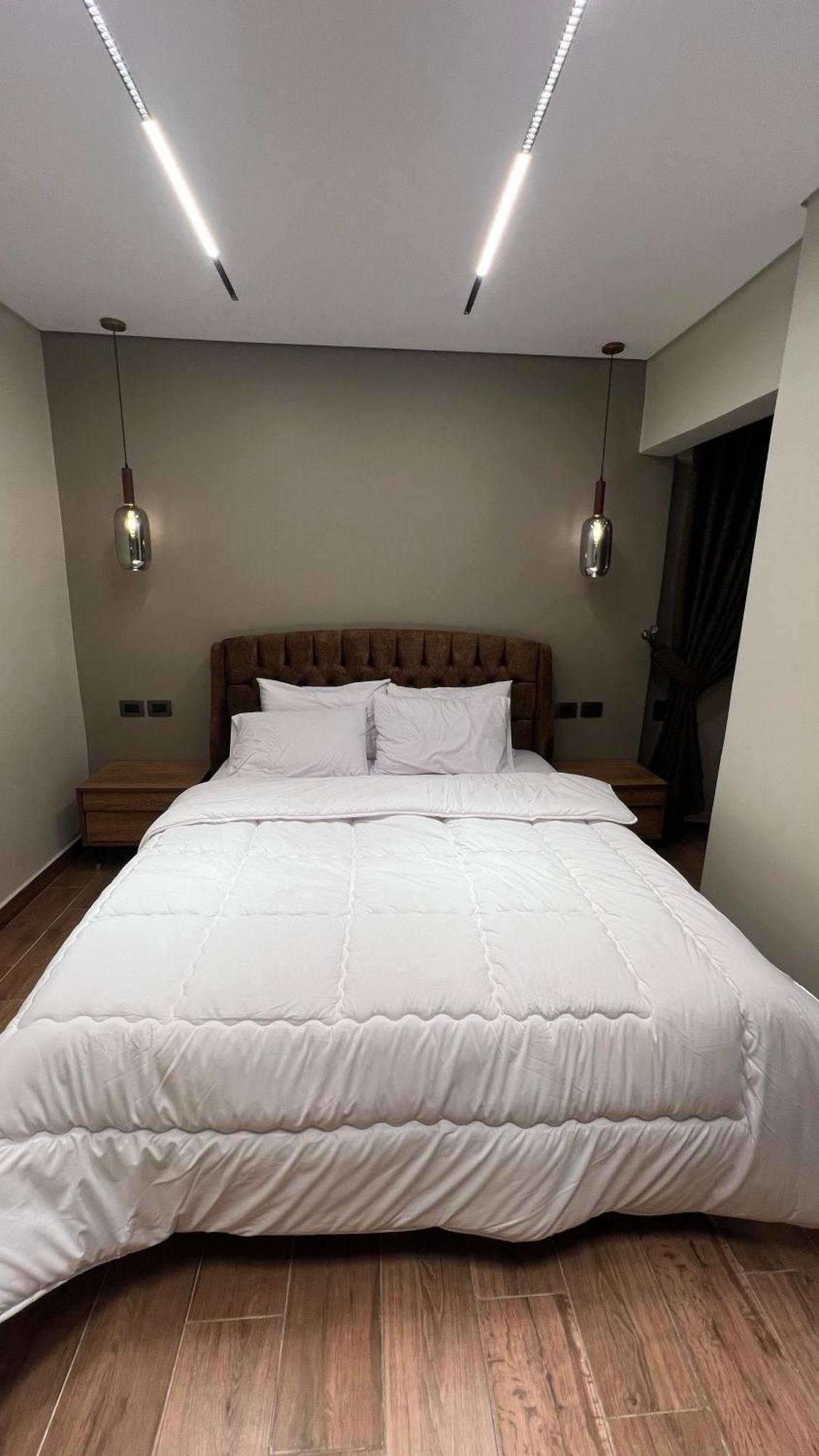 Luxury Apartment El Mohandessen 카이로 외부 사진